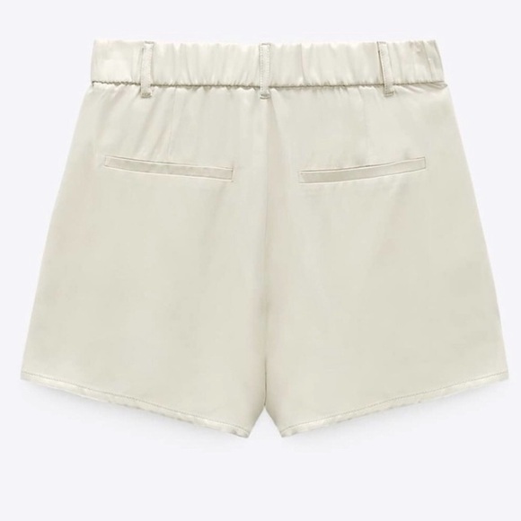 ZARA satin effect pleated shorts - Picture 3 of 7